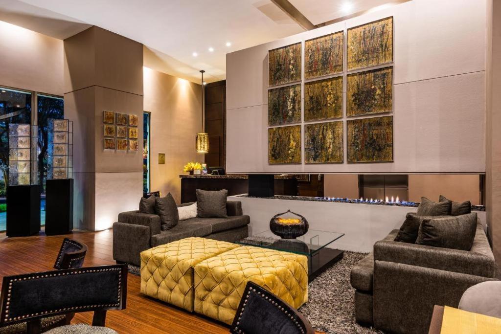 Hotel Cabrera Imperial By Key 33 Богота Екстериор снимка